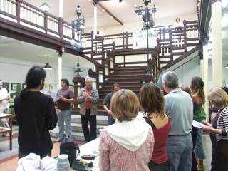 Jesús Núñez en la entrega de diplomas de un curso en el CIEC de Betanzos.